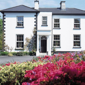 win a break away to Ross Lake House Hotel on WLR