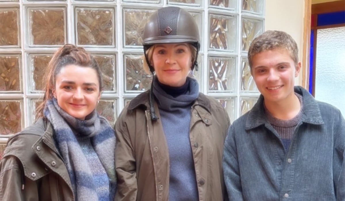 Yvonne Connolly on set with Maisie Williams and Roman Griffin Davis. Pic: Yvonne Connolly/Instagram