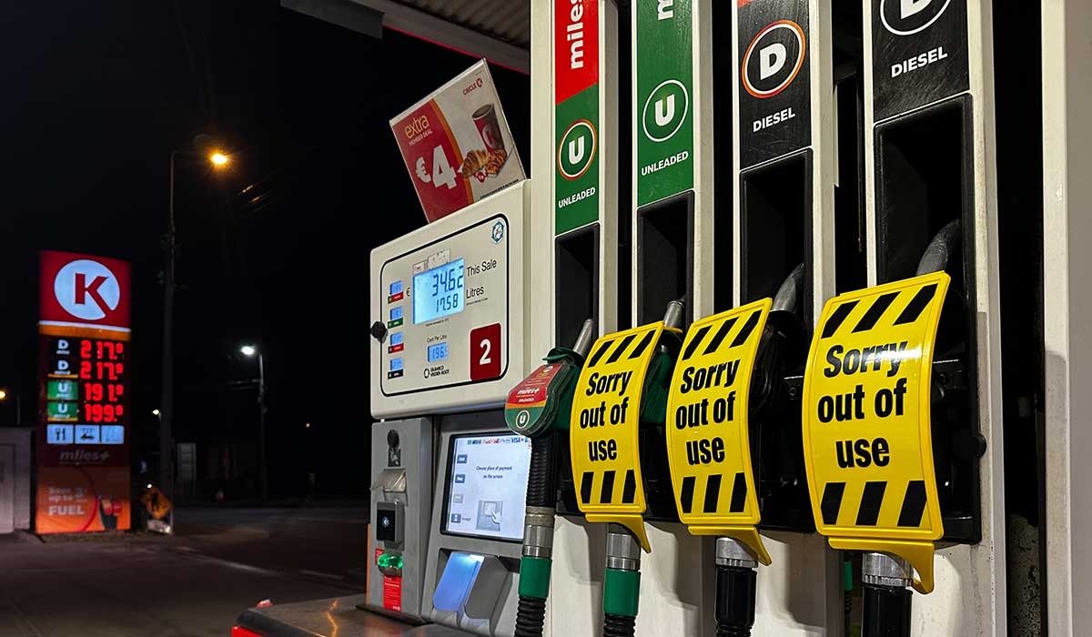 10/04/2026 Cork, Ireland. Empty fuel pumps in a service station forecourt outside Whitegate, Co Cork, this morning. Talks with the Government have been announced for this afternoon, as the nationwide fuel protest enters the fourth day. Blockades of depots and refineries have seen some petrol stations run out of fuel, while long queues of cars gather as people rush to buy dwindling supplies. Photograph: Eamonn Farrell / &copy; RollingNews.ie