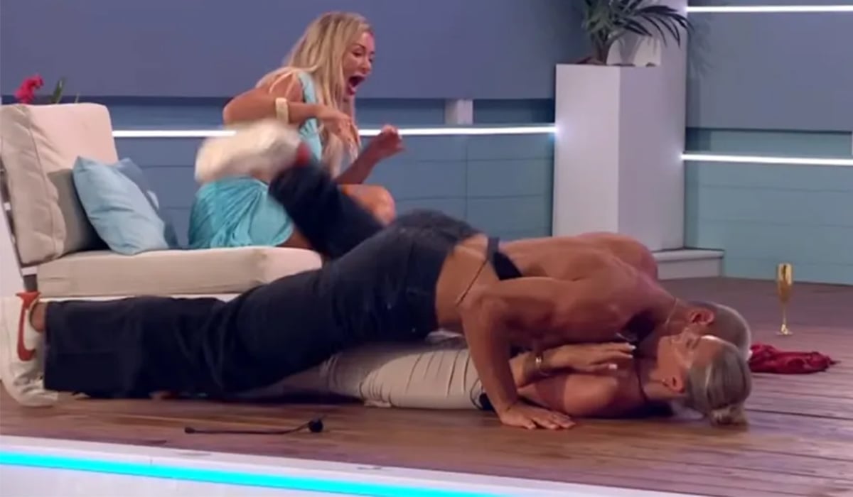 Fitzy Love Island 2 1