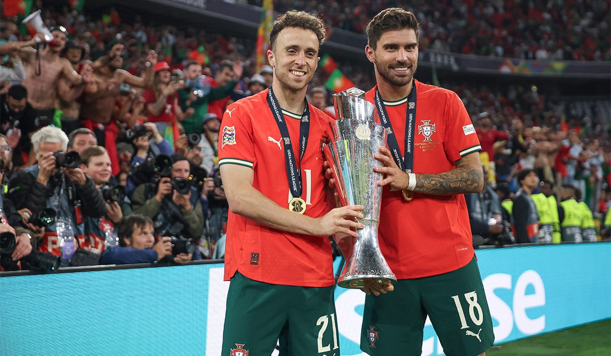 Jota 6