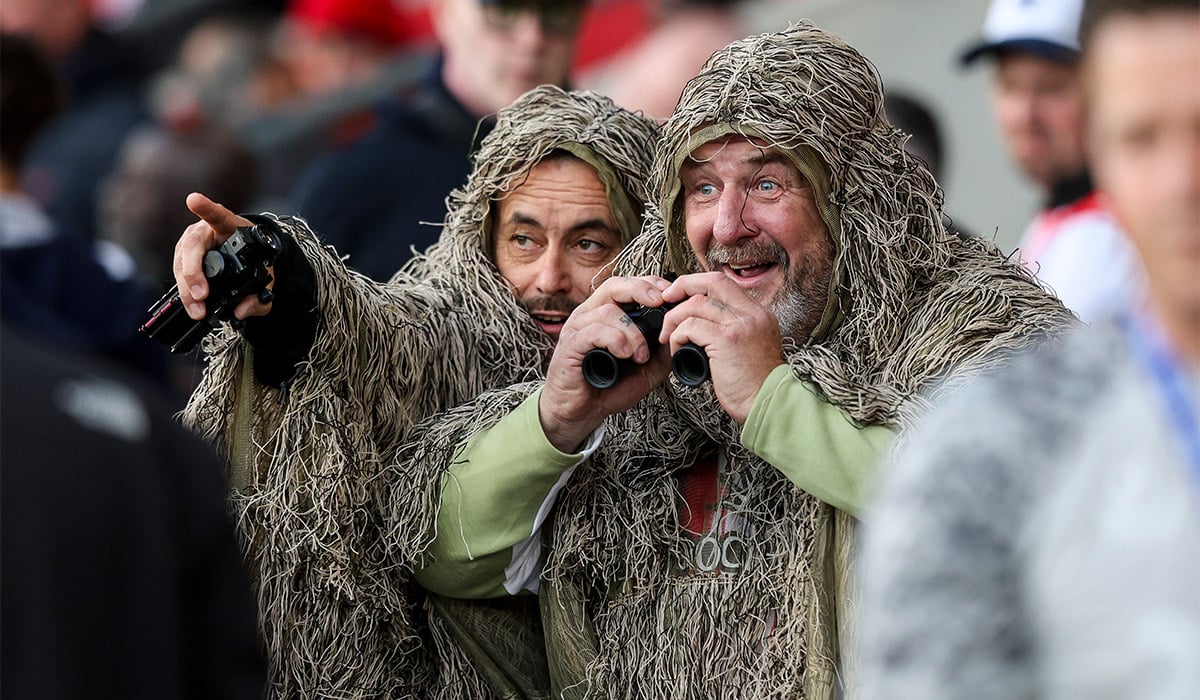 Southampton fans mocking 'spygate'
