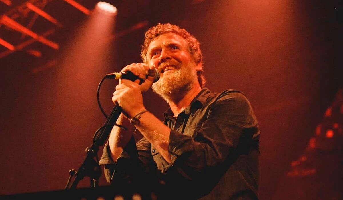 glen hansard friends mic christopher by kathrin baumbach 0520 e1785506933115