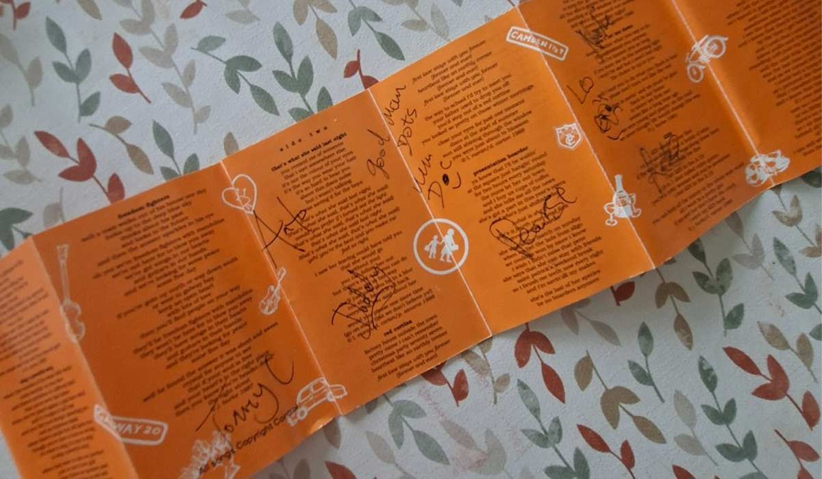 saw doctors signed cassette