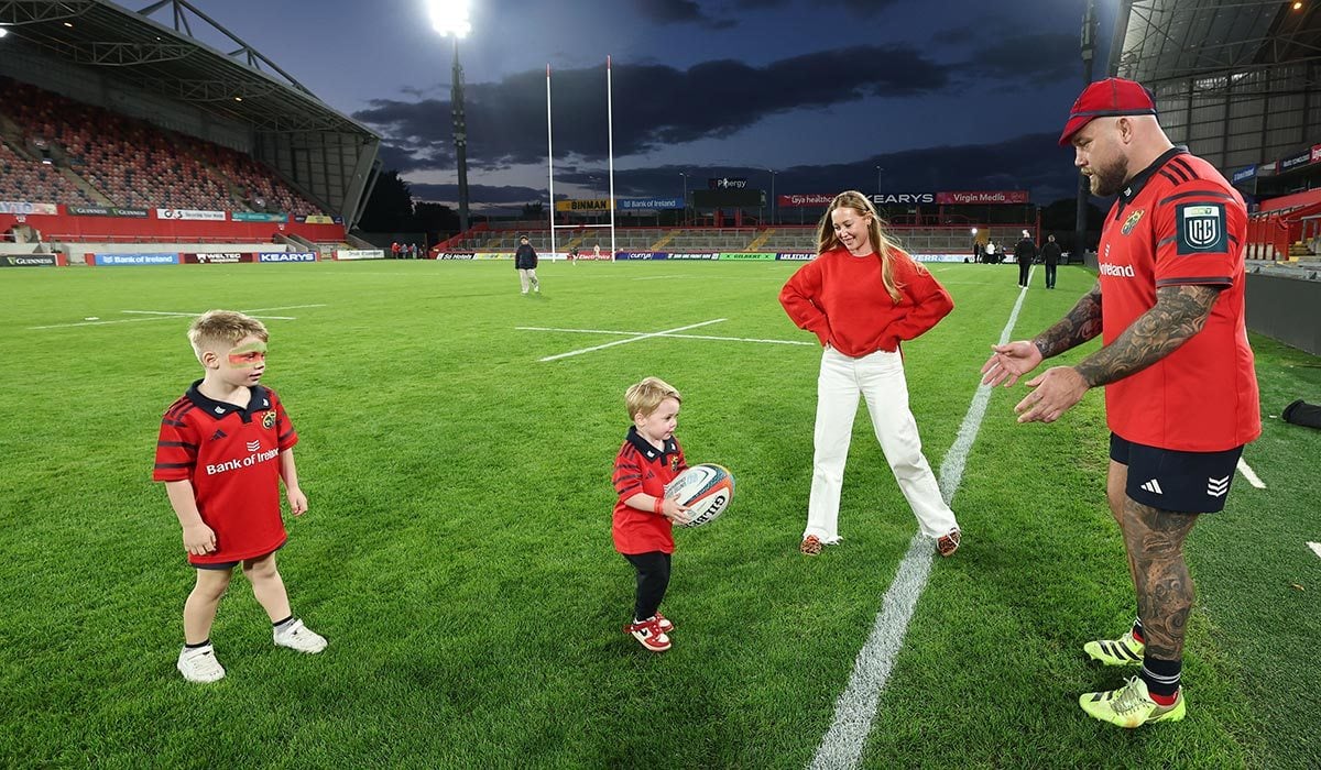 BKT United Rugby Championship, Thomond Park, Limerick 26/9/2026 
Munster vs Glasgow Warriors  
Munster's Kieran Brookes with his wife Danielle and sons William and Alfred after receiving his first cap
Mandatory Credit ©INPHO/Dan Sheridan