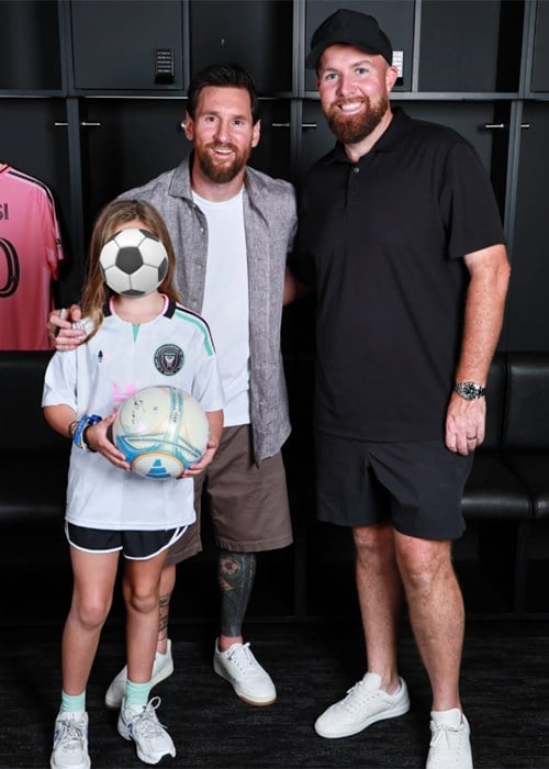 Shane Lowry and his daughter with Messi. Pic: Shane Lowry/Instagram