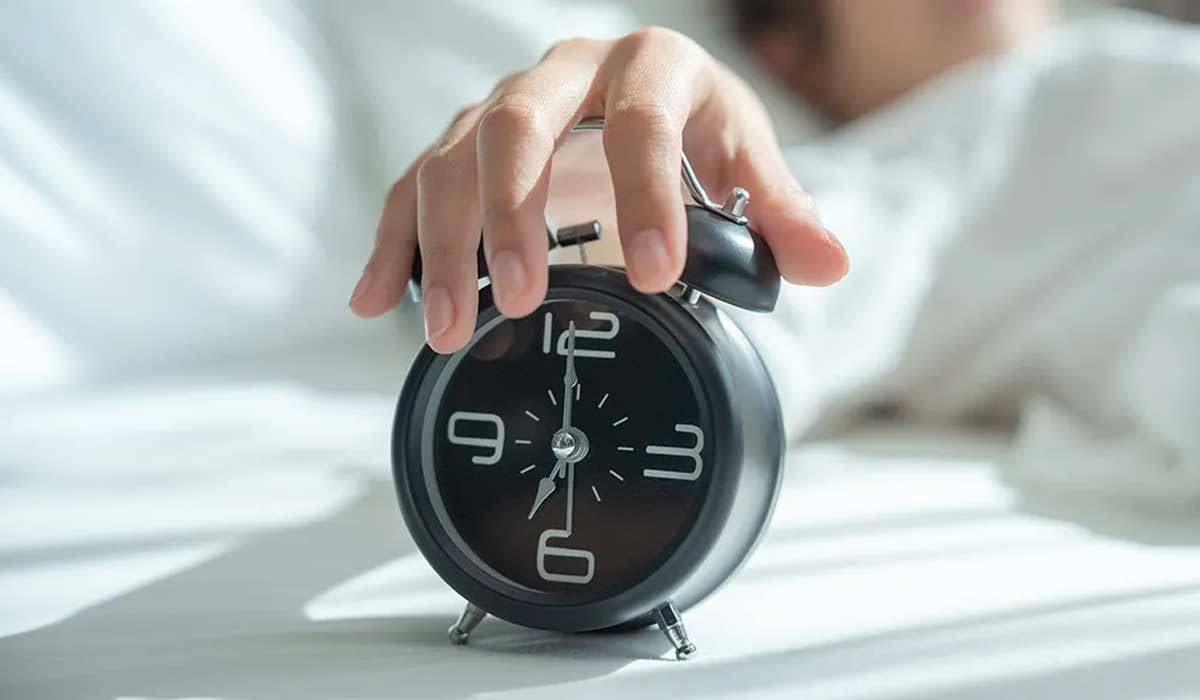 daylight savings 1200x700 1