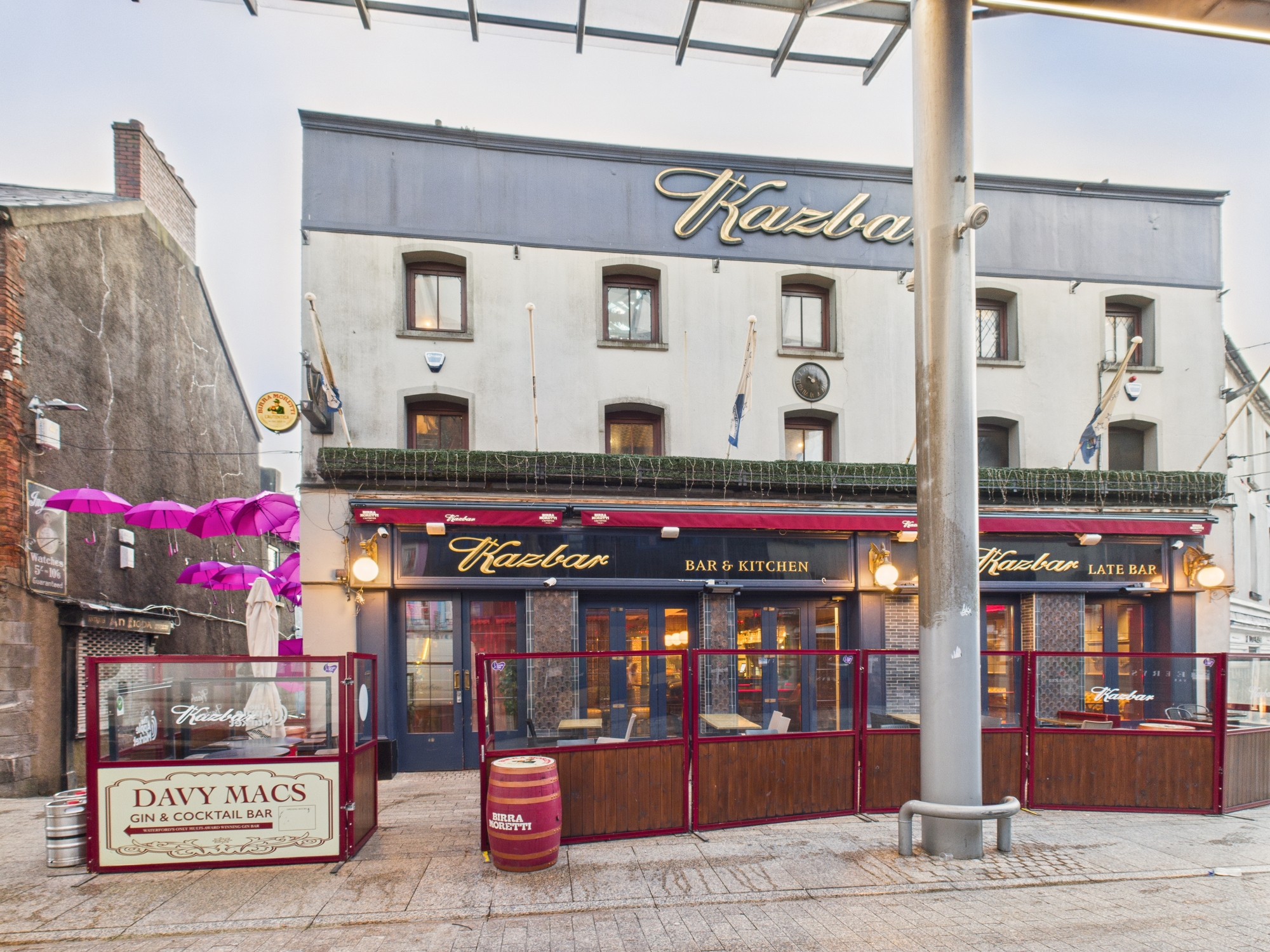 landmark Waterford pubs